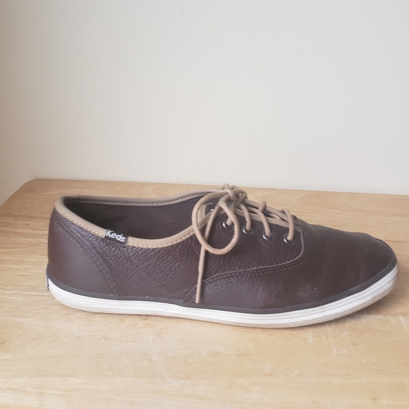 brown leather keds